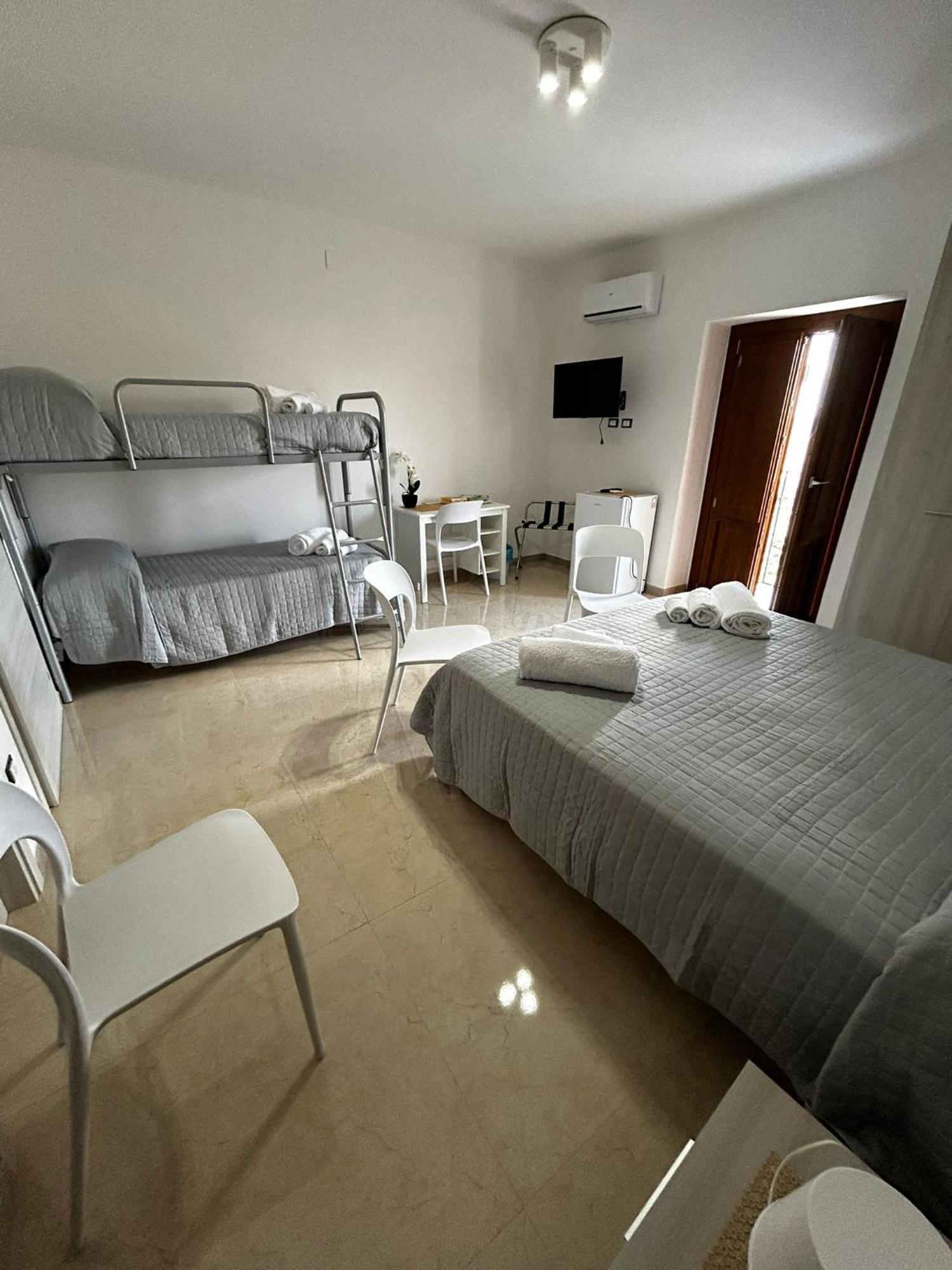 La Spiga Hotel Gangi Exterior photo